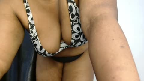 Snapshot of freaky_slut5 chatting on 5, 7, 2026 freaky slut5 online show from 5, 7, 2026