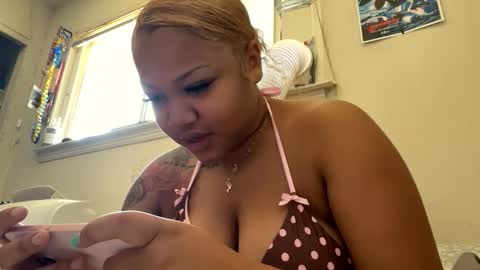 Snapshot of freakymaa chatting on 18, 5, 2026 Freakymaa online show from 18, 5, 2026