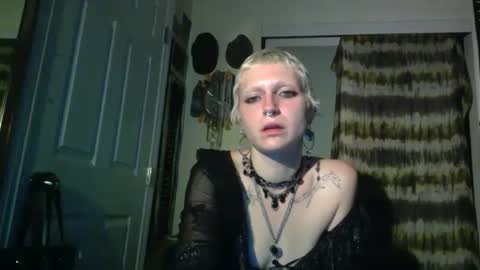 Lily Red online show from 5, 6, 2026