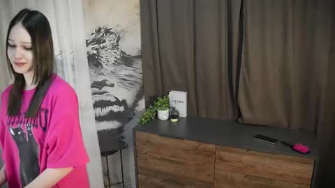 Snapshot of fredericashoen chatting on 12, 11, 2025 fredericashoen online show from 12, 11, 2025