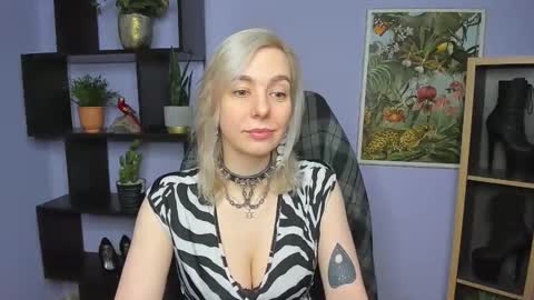 Snapshot of freeanne chatting on 27, 5, 2026 Anne online show from 27, 5, 2026