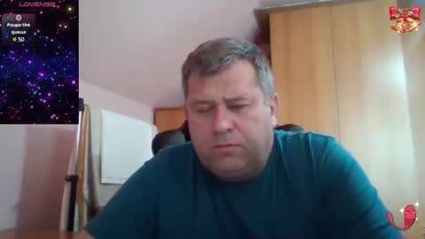 Snapshot of freeboy80180 chatting on 14, 1, 2025 freeboy80180 online show from 14, 1, 2025