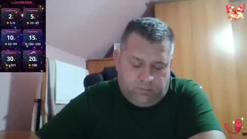 Snapshot of freeboy80180 chatting on 21, 1, 2025 freeboy80180 online show from 21, 1, 2025