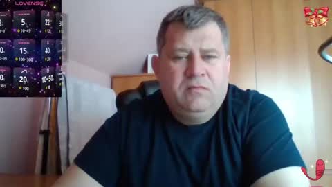 Snapshot of freeboy80180 chatting on 6, 2, 2025 freeboy80180 online show from 6, 2, 2025