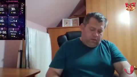 Snapshot of freeboy80180 chatting on 21, 2, 2025 freeboy80180 online show from 21, 2, 2025