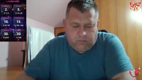 Snapshot of freeboy80180 chatting on 4, 3, 2025 freeboy80180 online show from 4, 3, 2025