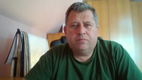 Snapshot of freeboy80180 chatting on 18, 9, 2025 freeboy80180 online show from 18, 9, 2025