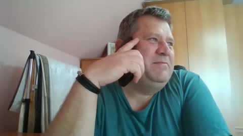 Snapshot of freeboy80180 chatting on 22, 9, 2025 freeboy80180 online show from 22, 9, 2025