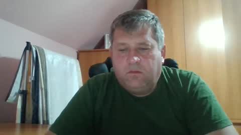 Snapshot of freeboy80180 chatting on 23, 9, 2025 freeboy80180 online show from 23, 9, 2025