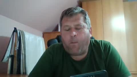 Snapshot of freeboy80180 chatting on 26, 9, 2025 freeboy80180 online show from 26, 9, 2025