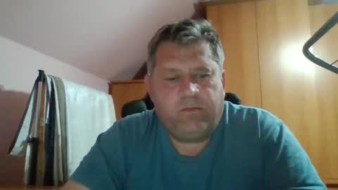 Snapshot of freeboy80180 chatting on 28, 10, 2025 freeboy80180 online show from 28, 10, 2025