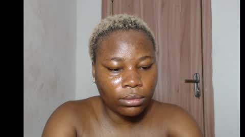 frekkymorelle online show from 28, 9, 2025