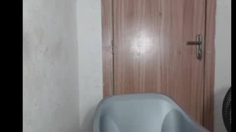 frekkymorelle online show from 9, 11, 2025