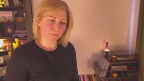 Louise or Lou 3 online show from 10, 1, 2025