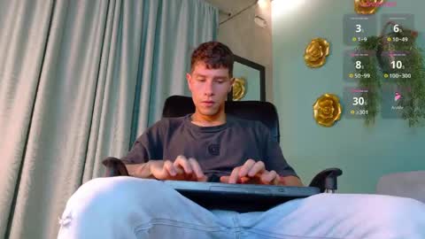 Snapshot of french_sexx chatting on 12, 5, 2026 Xavier online show from 12, 5, 2026