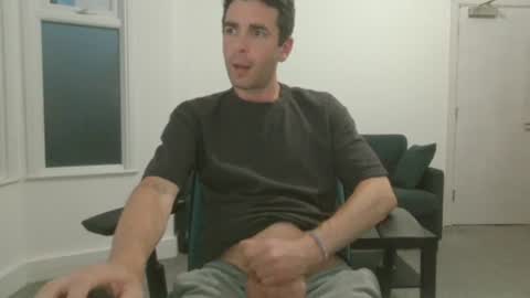 Snapshot of frenchbdmaninlondon chatting on 24, 6, 2026 Horny Paul online show from 24, 6, 2026