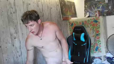 French Horny Bibs online show from 14, 7, 2026