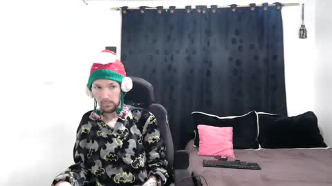 Snapshot of frenchroulette chatting on 24, 12, 2024 Thomas y Sophia online show from 24, 12, 2024