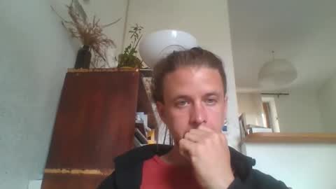 frenchyshy_ online show from 13, 4, 2026