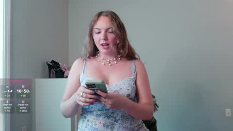 Snapshot of freyafux chatting on 18, 6, 2026 Miss Freya online show from 18, 6, 2026