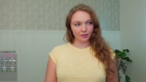 Snapshot of freyafux chatting on 23, 7, 2026 Miss Freya online show from 23, 7, 2026