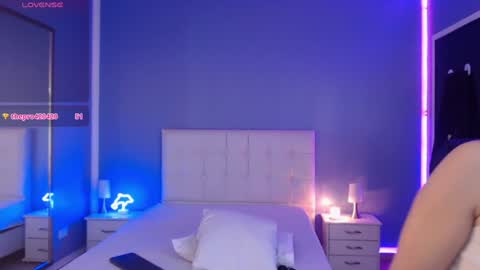 frida_lassi_ online show from 22, 1, 2025