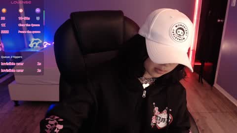 frida_lassi_ online show from 31, 1, 2025