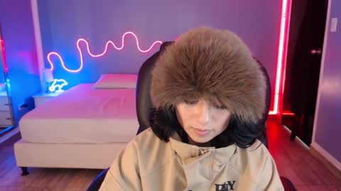 frida_lassi_ online show from 8, 2, 2025