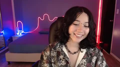 frida_lassi_ online show from 10, 2, 2025