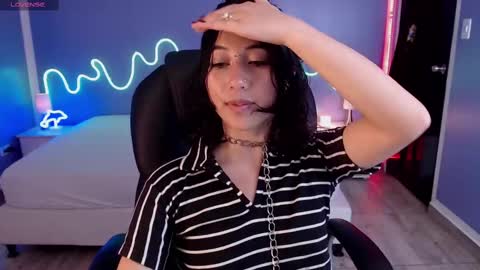 frida_lassi_ online show from 24, 2, 2025