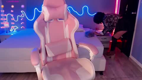 frida_lassi_ online show from 8, 3, 2025