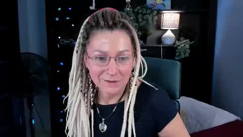 Frida Tander online show from 20, 12, 2025