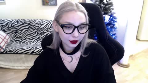 Snapshot of fromsun_forsoul chatting on 24, 12, 2024 Lilith online show from 24, 12, 2024