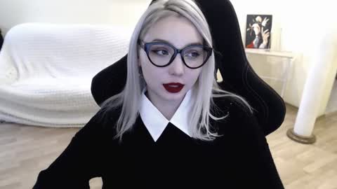 Snapshot of fromsun_forsoul chatting on 5, 2, 2025 Lilith online show from 5, 2, 2025