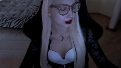 Snapshot of fromsun_forsoul chatting on 12, 5, 2026 Lilith online show from 12, 5, 2026