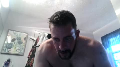 frostydhoman1221 online show from 9, 1, 2025