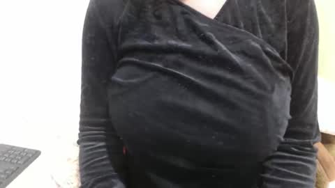 fruity28 online show from 30, 10, 2025