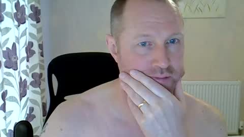 Snapshot of fuck_buddy_uk chatting on 17, 6, 2026 Fuck Buddy UK online show from 17, 6, 2026