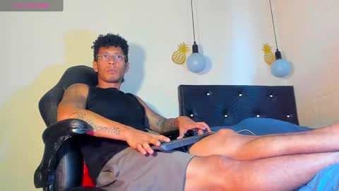 Ricardodominic 1   MODELO INDEPENDIENTE online show from 6, 1, 2025