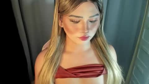Snapshot of fuckdoll_rain chatting on 1, 5, 2026 R A I N M O R A L E S G M A I L . C O M online show from 1, 5, 2026