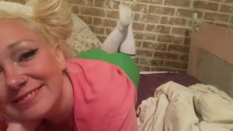 fuckmeharderdaddy371558 online show from 1, 6, 2026
