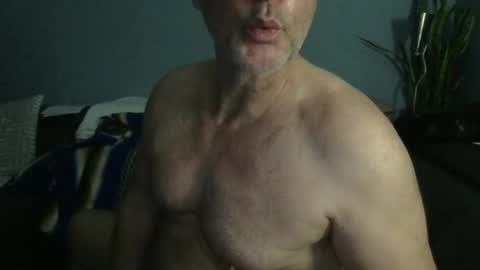 Snapshot of fuertecock chatting on 21, 2, 2025 Gregorio online show from 21, 2, 2025