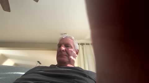 Snapshot of funoldguy1234 chatting on 12, 1, 2026 Funoldguy online show from 12, 1, 2026