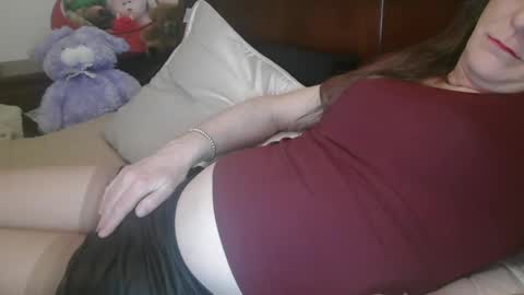 Jessie Love online show from 18, 1, 2025