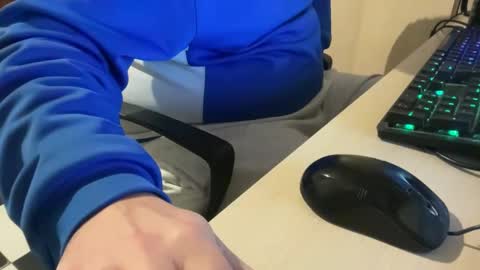 fuzitzu2 online show from 11, 2, 2025