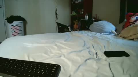 Snapshot of fuzzypeaches87 chatting on 18, 4, 2026 fuzzypeaches87 online show from 18, 4, 2026
