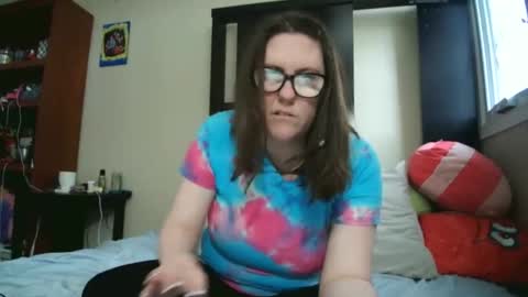 Snapshot of fuzzypeaches87 chatting on 2, 5, 2026 fuzzypeaches87 online show from 2, 5, 2026