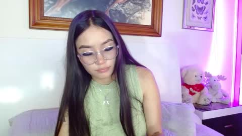 Snapshot of fysste_ chatting on 28, 12, 2024 Victoria online show from 28, 12, 2024