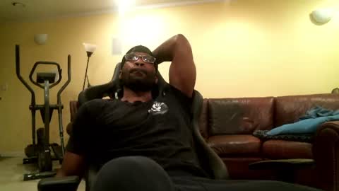 Snapshot of gabbc18 chatting on 11, 7, 2026 James online show from 11, 7, 2026