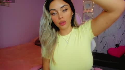 Snapshot of gabby_prieto chatting on 19, 6, 2026 Gaby online show from 19, 6, 2026